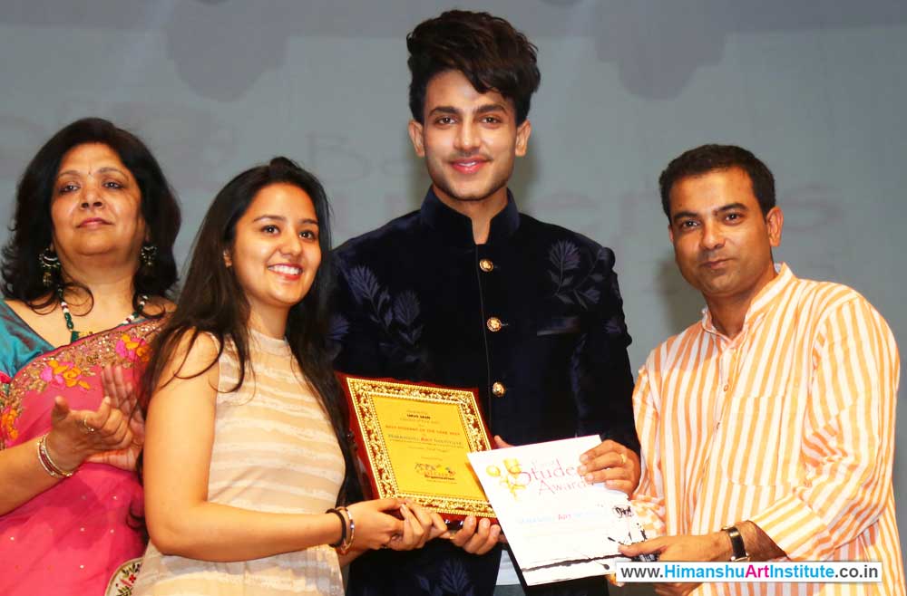 Urvi Jain Awarded for Best Student in Fine Arts