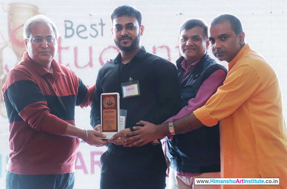 Akash Maurya Awarded for Best Student in Fine Arts